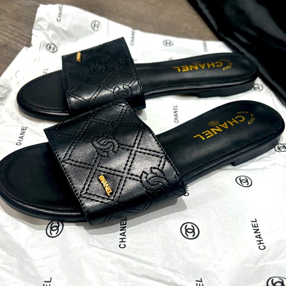 Chanel Leather Slides - Picture 1 of 12